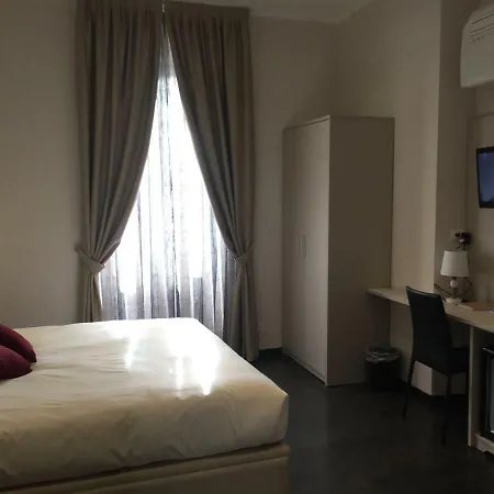 Vendégház Les De La Place San Remo