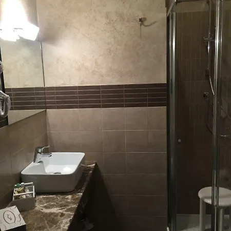 招待所 Les De La Place 圣雷默