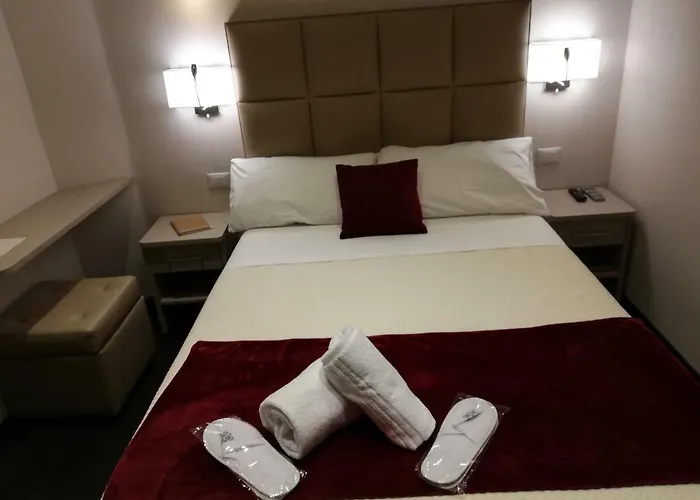 Les De La Place Guest house